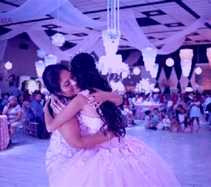 Valeria, 28, acompañante rubia platino de ojos ámbar y etnia india basada en Anapia. Ofrece Cita de cena, Masaje de próstata, Parejas, Noche completa, Griego...