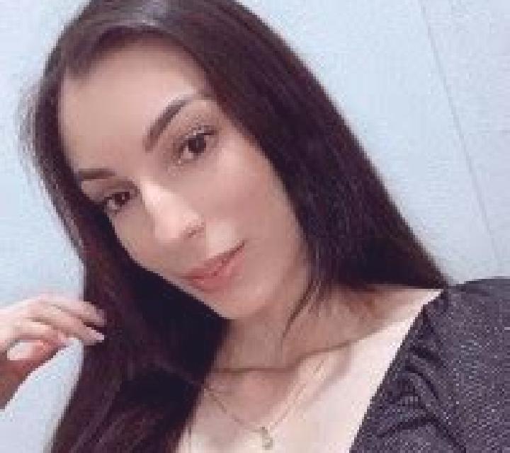 Valeria, 35, acompañante morena de ojos marrones y etnia caucásica basada en Grevie. Ofrece Parejas, Masaje erótico, Fetiche, Juego de roles. Disponible en d...