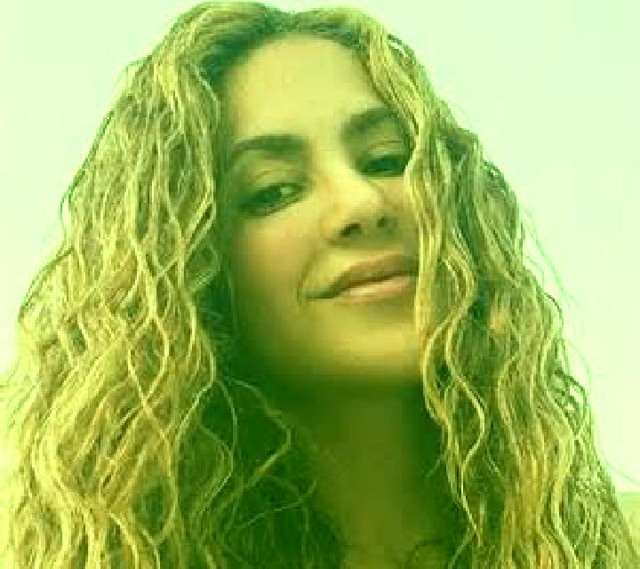 Valeria, 37, acompañante castaño claro de ojos azules y etnia latina basada en Sek ot a. Ofrece Beso francés profundo, Dominación, Experiencia de novia, 69. ...