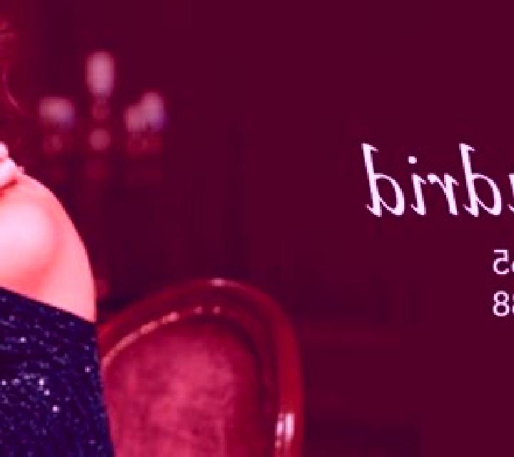 Verónica, 33, acompañante rubia platino de ojos azules y etnia latina basada en Codrington. Ofrece Juego de roles, Beso francés profundo. Disponible en domic...