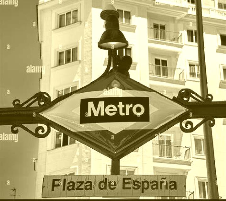 Zara, 22, acompañante pelirroja de ojos verdes y etnia mezcla basada en Karusi. Ofrece Masaje erótico, Hasta el final (CIM), Striptease, BDSM, Noche completa...