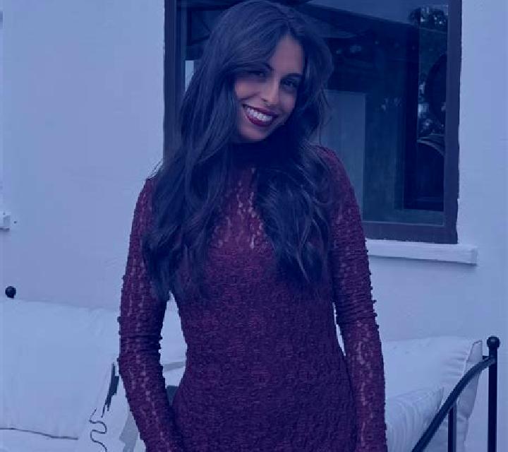 Zara, 30, acompañante morena de ojos marrones y etnia mediterránea basada en Tessaoua. Ofrece Cita de cena, Acompañante de viaje, Griego (anal), Striptease, ...